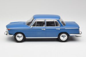 BMW 2000 Tilux E120 Caribe Mėlynas MCG 1:18 MCG18291 Metalas - nuotrauka 3 iš 6