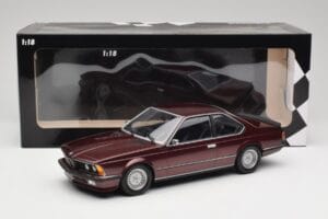 BMW 635 CSi E24 Karmesinrot Metallic Minichamps 1:18 155028105 Metalas - nuotrauka 6 iš 6