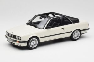 BMW 325i E30 Baur TC2 Baltas Otto 1:18 OT1097 Derva