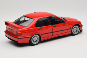 BMW 318is E36 Hellrot UT Models 1:18 180024302-R1 Metalas - nuotrauka 3 iš 8