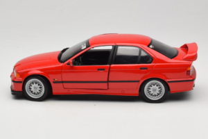 BMW 318is E36 Hellrot UT Models 1:18 180024302-R1 Metalas - nuotrauka 4 iš 8