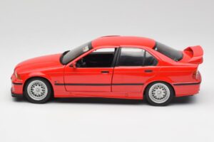 BMW 318is E36 Raudonas UT Models 1:18 180024302 Metalas - nuotrauka 4 iš 8