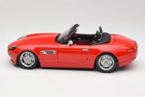 BMW Z8 E52 Raudonas Bburago 1:18 Z8001 Metalas - nuotrauka 4 iš 8