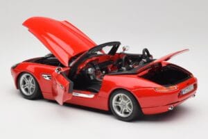BMW Z8 E52 Raudonas Bburago 1:18 Z8001 Metalas - nuotrauka 5 iš 8