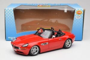 BMW Z8 E52 Raudonas Bburago 1:18 Z8001 Metalas - nuotrauka 8 iš 8