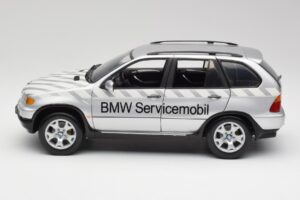 BMW X5 E53 3.0d Service Mobil Kyosho 1:18 80430305646 Metalas - nuotrauka 4 iš 8