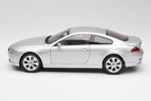 BMW 645Ci E63 Sidabrinis Kyosho 1:18 80430153285 Metalas - nuotrauka 4 iš 8