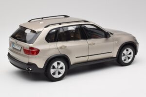 BMW X5 E70 4.8i Platinum Bronzinis Metalinis Kyosho 1:18 80430413413 Metalas - nuotrauka 3 iš 8