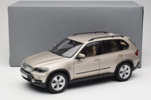 BMW X5 E70 4.8i Platinum Bronzinis Metalinis Kyosho 1:18 80430413413 Metalas - nuotrauka 8 iš 8