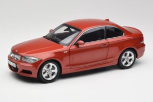 BMW 1 E82 Coupe Oranžinis Kyosho 1:18 80430427064 Metalas