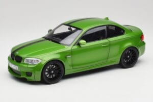 BMW 1 serija E82 Coupe Taiga Green Metallic Minichamps 1:18 110020024 Metalas
