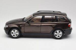 BMW X3 E83 3.0d Tamsiai Rudas Metalinis Kyosho 1:18 80430300736 Metalas - nuotrauka 4 iš 8