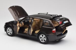 BMW X3 E83 3.0d Tamsiai Rudas Metalinis Kyosho 1:18 80430300736 Metalas - nuotrauka 5 iš 8