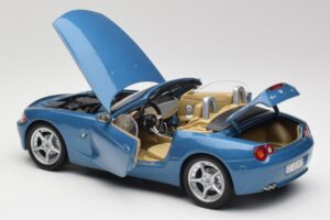 BMW Z4 E85 Maldives Blue Bburago 1:18 34046BLUE Metalas - nuotrauka 5 iš 8