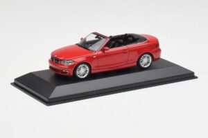 BMW 1 Serija E88 Kabrioletas Karmazinė Raudona Minichamps 1:43 431026230 Metalas - nuotrauka 2 iš 5