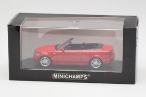 BMW 1 Serija E88 Kabrioletas Karmazinė Raudona Minichamps 1:43 431026230 Metalas - nuotrauka 4 iš 5