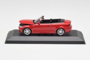 BMW 1 Serija E88 Kabrioletas Karmazinė Raudona Minichamps 1:43 431026230 Metalas - nuotrauka 5 iš 5