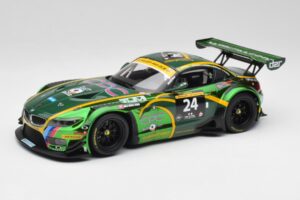 BMW Z4 E89 GT3 #24 Saudi Falcons K. Al Faisal / A. Binladen Dubai 24 Hours 2013 Minichamps 1:18 151132324 Metalas