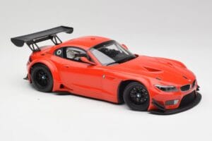 BMW Z4 E89 GT3 Raudonas Minichamps 1:18 151122300 Metalas - nuotrauka 4 iš 6