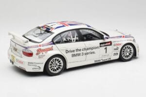 BMW E90 320si #1 A. Priaulx WTCC Champion 2006 Kyosho 1:18 80430429067 Metalas - nuotrauka 3 iš 8