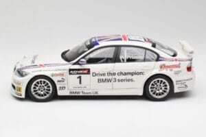 BMW E90 320si #1 A. Priaulx WTCC Champion 2006 Kyosho 1:18 80430429067 Metalas - nuotrauka 4 iš 8