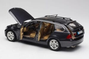 BMW 330i E91 Touring Tamsiai Pilkas Kyosho 1:18 80430394360 Metalas - nuotrauka 5 iš 8