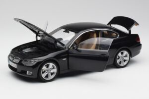 BMW 3 E92 Coupe Juodas Kyosho 1:18 80430407222 Metalas - nuotrauka 2 iš 8