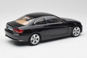 BMW 3 E92 Coupe Juodas Kyosho 1:18 80430407222 Metalas - nuotrauka 3 iš 8