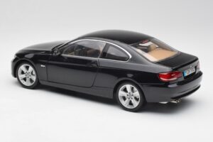 BMW 3 E92 Coupe Juodas Kyosho 1:18 80430407222 Metalas - nuotrauka 7 iš 8