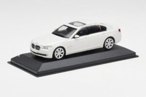 BMW 750Li F02 Baltas Minichamps 1:43 80420445201 Metalas - nuotrauka 2 iš 5
