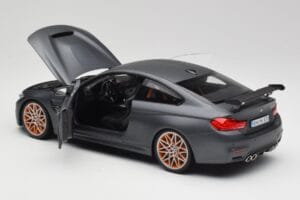 BMW M4 F82 GTS Frozen Pilkas Minichamps 1:18 80432411555 Metalas - nuotrauka 5 iš 8
