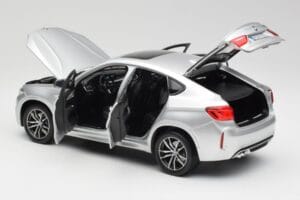 BMW X6 M F86 Sidabrinis Norev 1:18 183200 Metalas - nuotrauka 5 iš 8