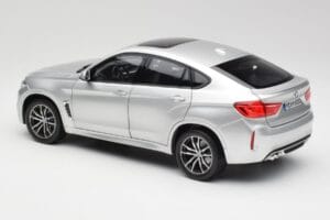 BMW X6 M F86 Sidabrinis Norev 1:18 183200 Metalas - nuotrauka 7 iš 8