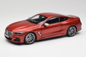 BMW M850i G15 Oranžinis Metallic Norev 1:18 183285 Metalas
