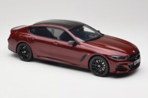 BMW M850i G15 M Performance Melbourne Red Metallic GT Spirit 1:18 GT493 Derva - nuotrauka 4 iš 6