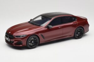 BMW M850i G15 M Performance Melbourne Red Metallic GT Spirit 1:18 GT493 Derva