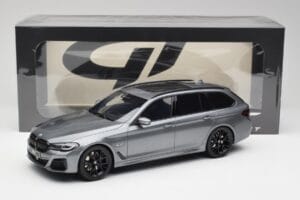 BMW G61 530e M Sport Touring Mineral Pilkas GT Spirit 1:18 GT485 Derva - nuotrauka 6 iš 6