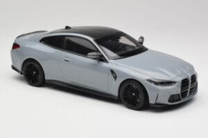 BMW M4 G82 Brooklyn Pilkas Minichamps 1:18 155020124 Metalas - nuotrauka 4 iš 6