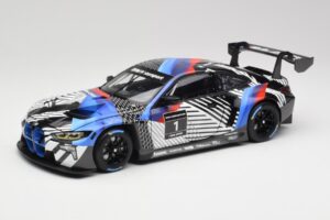 BMW M4 GT3 G82 #1 Test Version 2021 Minichamps 1:18 113222003 Metalas