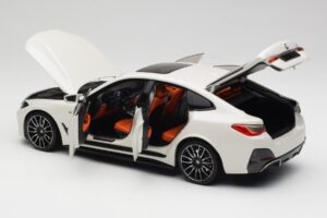 BMW i4 M50 G26 Alpine White Minichamps 1:18 110023011 Metalas - nuotrauka 5 iš 8