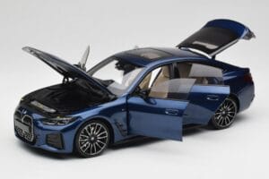 BMW i4 M50 G26 Portimao Blue Minichamps 1:18 110023012 Metalas - nuotrauka 2 iš 8