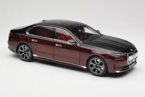 BMW i7 G70 Black & Red Metallic Minichamps 1:18 110023201 Metalas - nuotrauka 6 iš 8