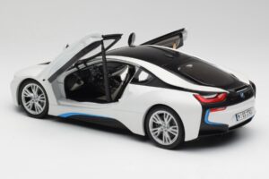 BMW i8 Crystal Baltas Paragon 1:18 80432336841 Metalas - nuotrauka 5 iš 8