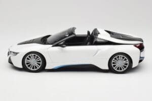 BMW i8 Roadster I15 Baltas Metalinis Minichamps 1:18 155027031 Metalas - nuotrauka 3 iš 6