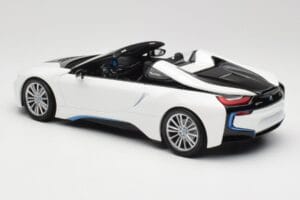 BMW i8 Roadster I15 Baltas Metalinis Minichamps 1:18 155027031 Metalas - nuotrauka 5 iš 6