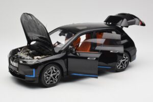 BMW iX Sapphire Black Minichamps 1:18 110023101 Metalas - nuotrauka 2 iš 8
