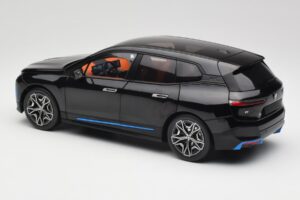 BMW iX Sapphire Black Minichamps 1:18 110023101 Metalas - nuotrauka 7 iš 8