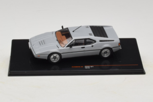 BMW M1 Pilkas IXO 1:43 CLC602N Metalas