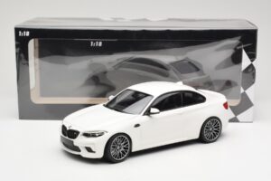 BMW M2 Competition F87 Baltas Minichamps 1:18 155028000 Metalas - nuotrauka 6 iš 6