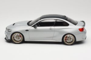BMW M2 CS F87 Sidabrinis su auksiniais ratlankiais Minichamps 1:18 155021028 Metalas - nuotrauka 3 iš 6
